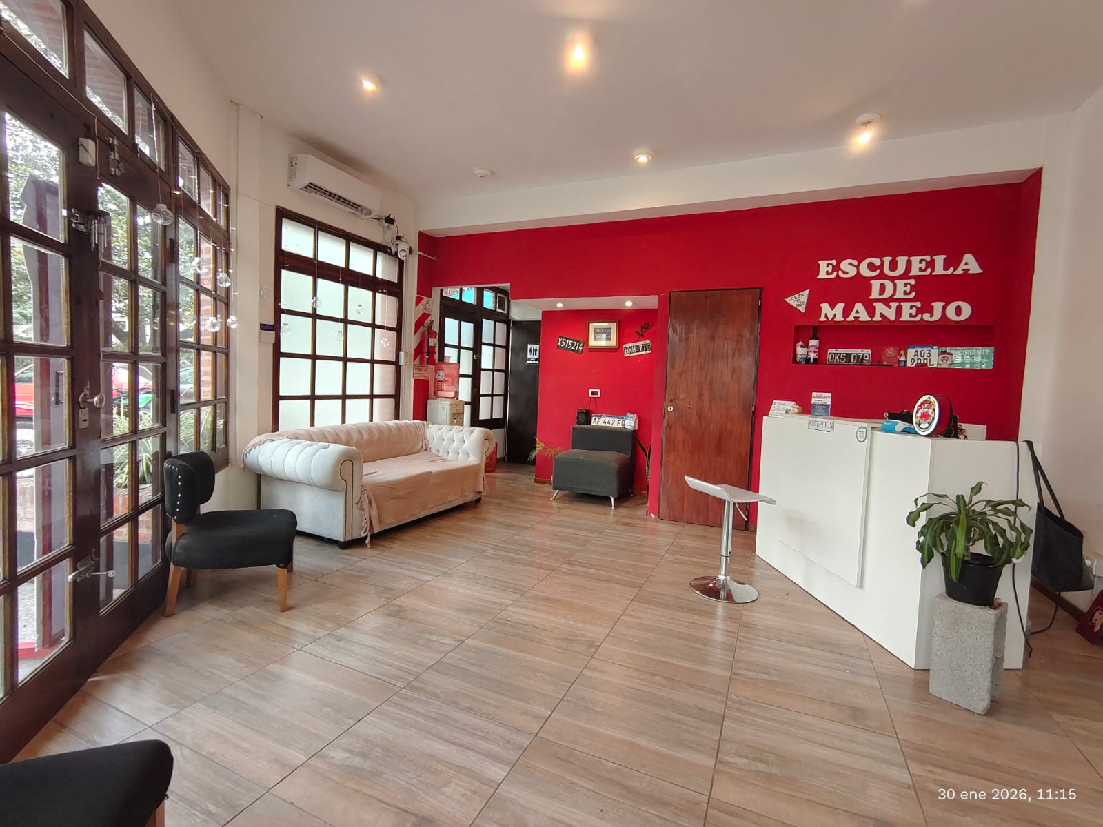 Interior del local - recepción